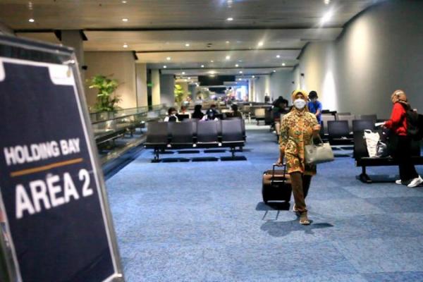 Ini Penyebab Penumpang Pesawat dari Luar Negeri Penting Karantina