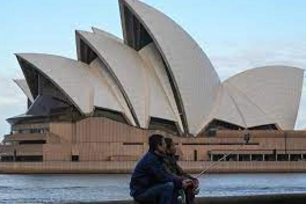 Vaksinasi Melejit, Sydney Longgarkan Pembatasan