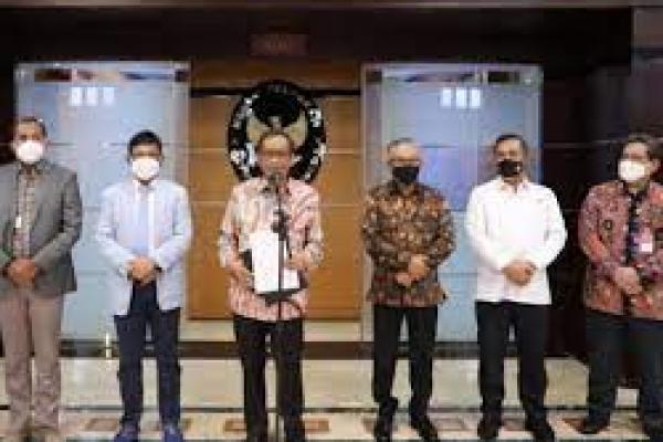 Mahfud: Korban Pinjol Tak Usah Membayar