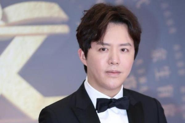 Pianis asal China Li Yundi ditangkap Setelah kepergok Berduaan dengan Pelacur di Apartemennya