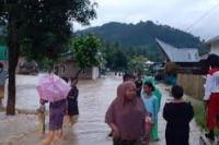 Hujan Tiga Jam, Mamuju Terendam Banjir 