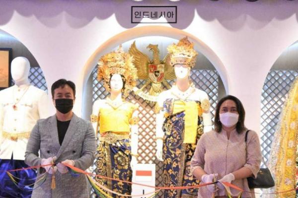 Gaun Pengantin Adat Bali Masuk Pameran Pavilion of Indoneisia di Museum Seoul