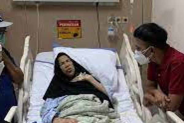 Kondisi Drop, Dorce Gamalama Masuk Rumah Sakit Lagi 