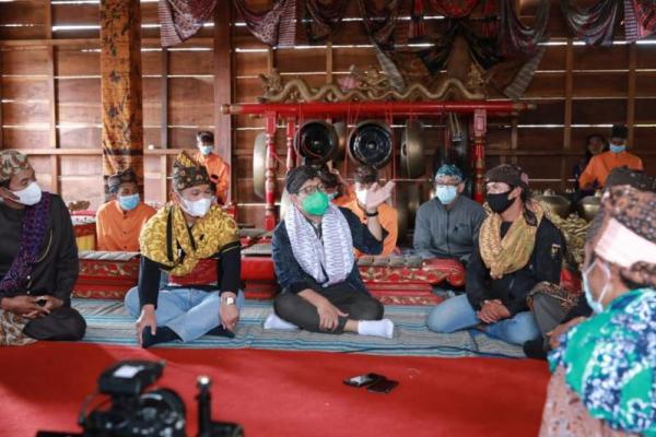 Gus Halim Minta Desa Ranupani Jaga Adat dan Terus Berinovasi Ikuti Tren yang Berkembang