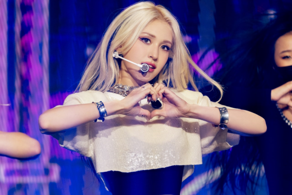 Penyanyi Korsel Jeon Somi Rilis Album Pertamanya