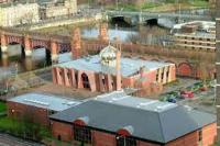  Masjid Central Glasgow, Ramah Lingkungan Berkat Panel Energi Surya
