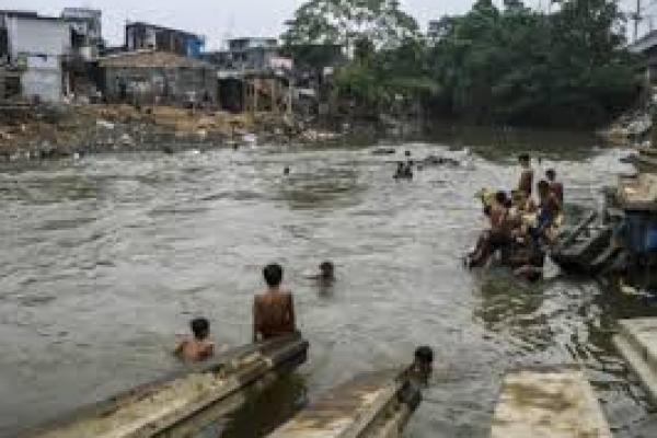 PAM Jaya Distribusikan Air Bersih Dari Sungai Ciliwung 2023