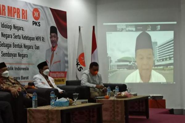 Agenda Kaum Sekuler di Balik Tuntutan Pembubaran MUI 