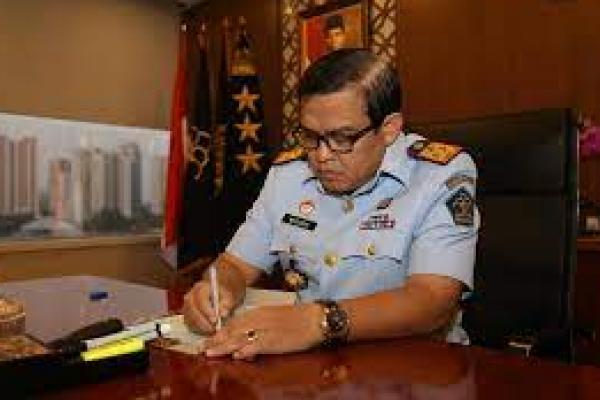 Cegah Covid-19 Varian Baru, Kemenhumkam Batasi Asing Masuk