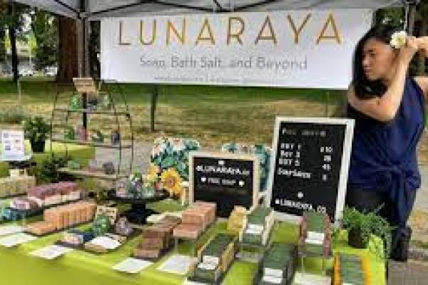 Siany Perkenalkan Mandi Bunga Lewat Sabun "Bali" di AS