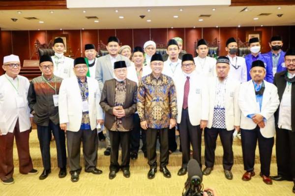 Zulkifli Hasan Sayangkan Umat Islam Dicitrakan Tidak Cinta NKRI 