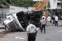 Sedikitnya 53 Migran Tewas Dalam Kecelakaan Truk di Meksiko