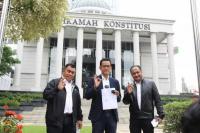 Senator Fachrul Razi dan Bustami Zainudin Daftarkan Gugatan PT Nol Persen ke MK