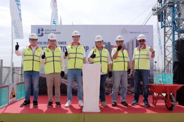 Tepati Komitmennya, Collins Boulevard Topping Off Tower Pertama, Hyde Residence