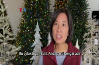 Tren Pohon Natal Buatan di tengah Keterbatasan Pohon Hidup