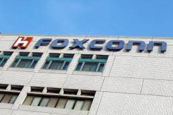 Keracunan Makanan, Pabrik iPhone di India Tutup 