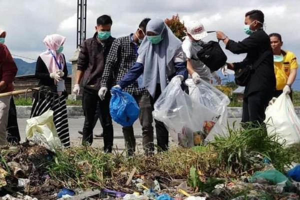 Sebanyak 5.300 Ton Sampah Berhasil Dipilah Saat World Cleanup Day 