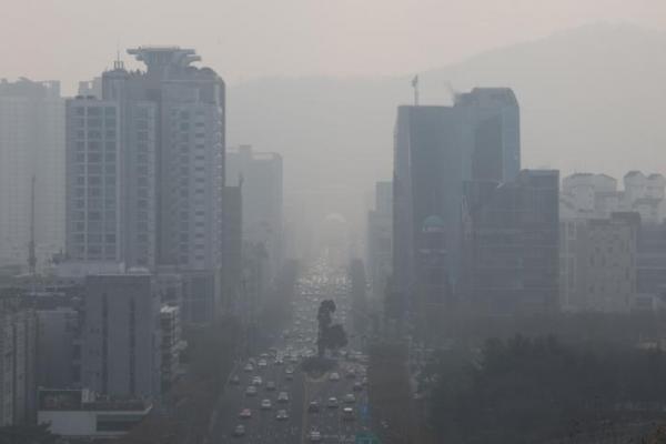 Diselimuti Debu Halus, Korsel Kurangi Pengoperasian Kontruksi dan Lalu Lintas