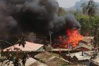 29  Tenda Pengungsi Rohingya Hangus Terbakar di Bangladesh 