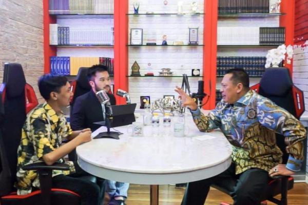 Banyak Peluang dan Jeli Memanfaatkan Peluang Kemajuan Teknologi Informasi