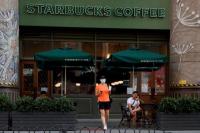 Sikapi Putusan Pengadilan, Starbucks Amerika Tangguhkan Vaksin Stafnya