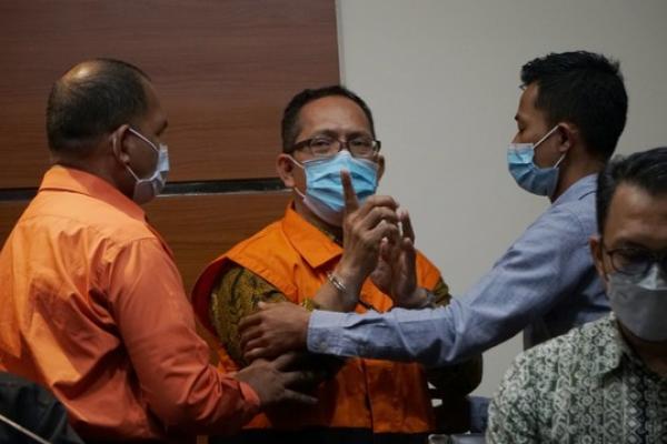 Jadi Tersangka KPK, Hakim Itong Miliki Harta Rp2,17 Miliar 