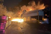 Pabrik Manufaktir Sintetis di Korea Terbakar Pada Minggu Malam
