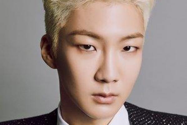 Lee Seung-hoon Personel Winner Dinyatakan Positif COVID-19