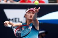 Penggemar Pakai Kaos "Di Mana Peng Shuai?" di Australia Terbuka