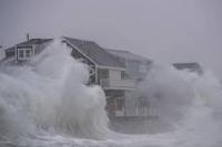 100.000 Orang Lebih Tanpa Listrik Saat Badai Menerjang Pantai Timur AS