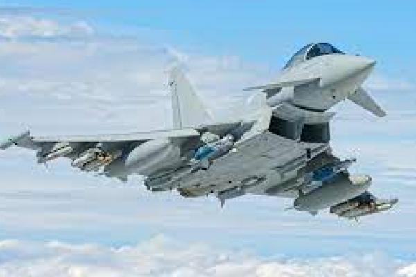 Jet Inggris Lacak Pesawat Asing di Dekat Skotlandia