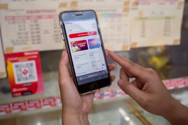 Omni Channel, Pelanggan Telkomsel Bisa Beli Paket Data Cukup Scan QR Code