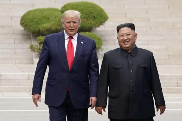 Trump Klaim Masih Berhubungan Dengan Kim Jong Un