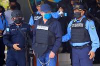 Tangan Diborgol, Mantan Presiden Honduras Hadiri Sidang Ekstradisi