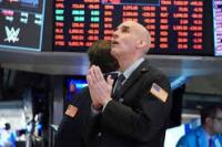 Dampak Ketegangan Ukraina, Wall St Jatuh, Dow Anjlok 622 Poin