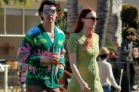 Sophie Turner Blak-blakan Akui Dirinya dan Joe Jonas Sering Tukaran Baju