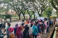 Harga Minyak Goreng Tetap Tinggi 