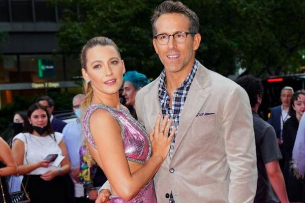 Tur Pers Deadpool & Wolverine, Ryan Reynolds Diledek Blake Livey `Boys Gone Wild`