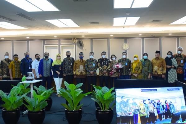 Sekjen DPR Lepas Empat Pensiunan Sekretariat Jenderal