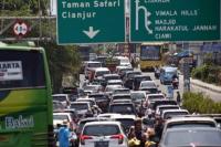 Urai Kemacetan Puncak Bogor, Sandiaga  Usul Pembuatan Kereta Gantung