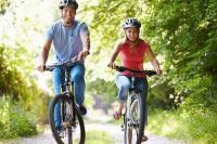 Bakar Lemak Tubuh dengan Olahraga Bersepeda, Simak 9 Manfaat dan Tips Gowes yang Aman