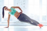 Memperkuat Otot Inti, Simak 5 Manfaat & Cara Melakukan Side Plank yang Benar