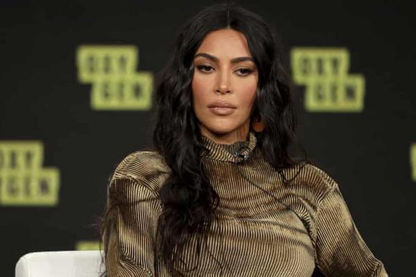 Kim Kardashian Hapus Nama West di Akun Instagram & Twitternya