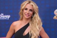 Britney Spears Ganti Cincin Kawin dari Sam Asghari dengan Cincin Palsu Besar