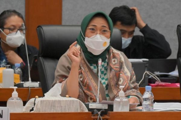 Komisi X Minta Pemerintah Membuat Aturan dan Standar Perubahan Status Pandemi Menjadi Endemi