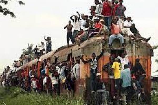 Kereta Tergelincir di DR Kongo, 60 Tewas