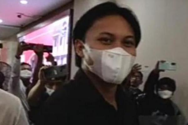 Polri Periksa Rizky Febian