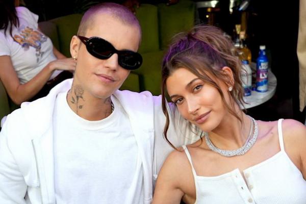 Ada Gumpalan Darah di Otak Istrinya, Justin Bieber Minta Semua Orang Berdoa untuk Kesembuhan Hailey