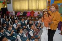 20 Maret Hari Dongeng Sedunia, Berikut 9 Manfaat Bercerita Sebelum Tidur bagi Anak