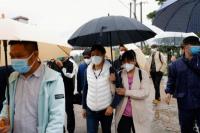 Kerabat Korban Kecelakaan Pesawat China Menunggu Abu untuk Dibawa Pulang